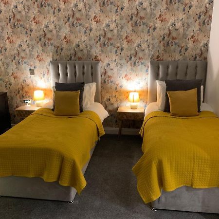 46 Ashfield Rd, Altrincham Hotel ภายนอก รูปภาพ