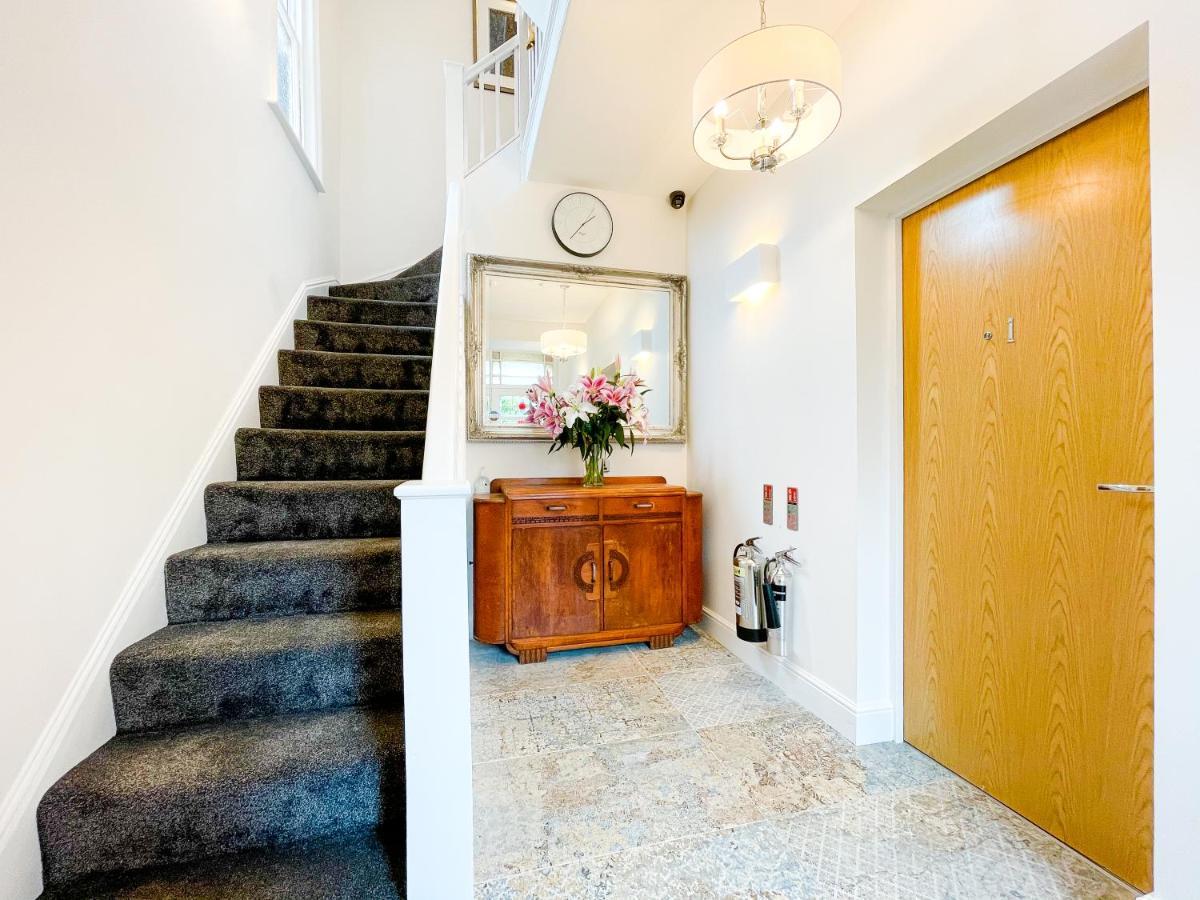 46 Ashfield Rd, Altrincham Hotel ภายนอก รูปภาพ