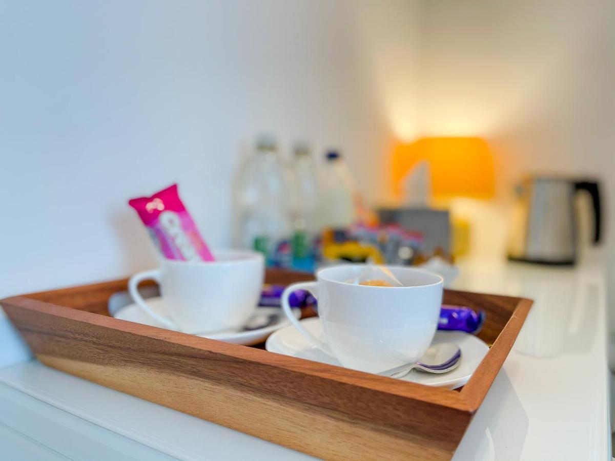 46 Ashfield Rd, Altrincham Hotel ภายนอก รูปภาพ