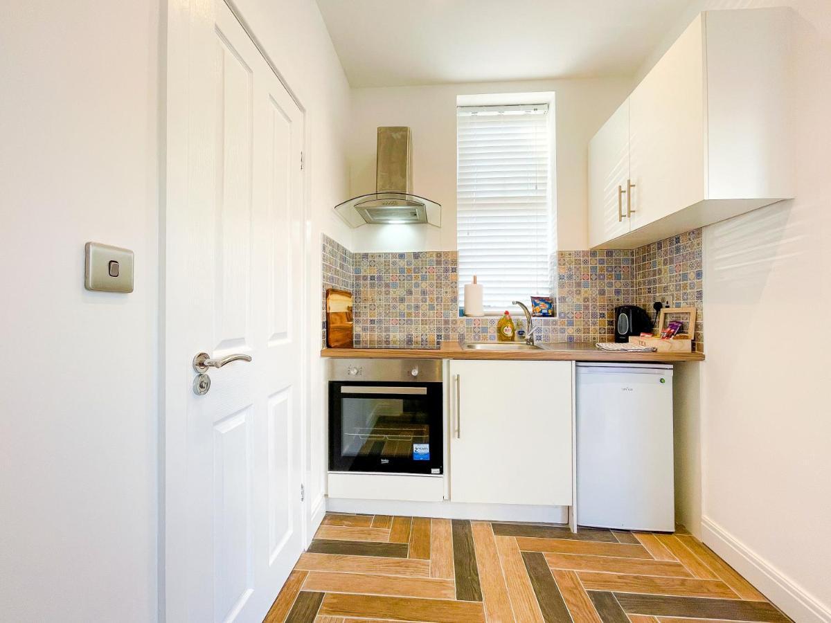 46 Ashfield Rd, Altrincham Hotel ภายนอก รูปภาพ