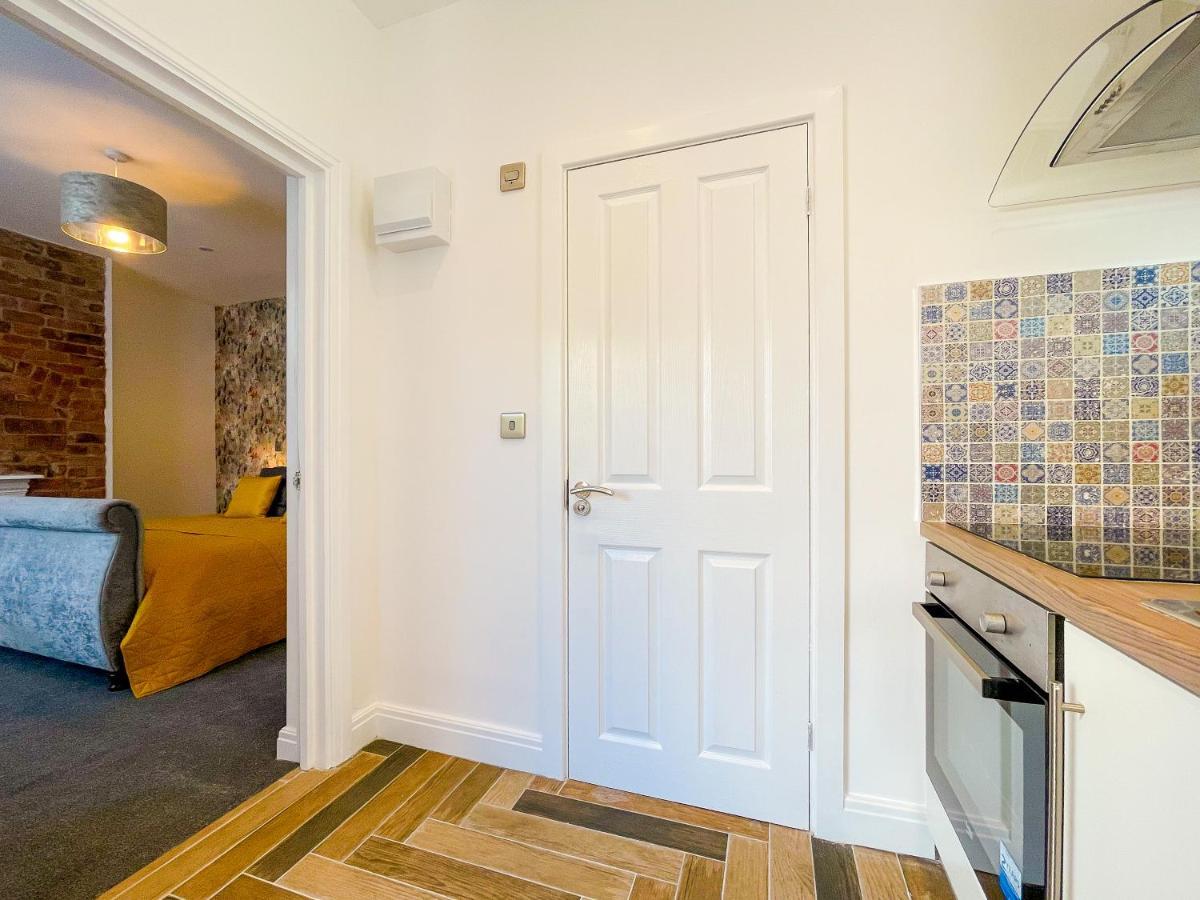 46 Ashfield Rd, Altrincham Hotel ภายนอก รูปภาพ