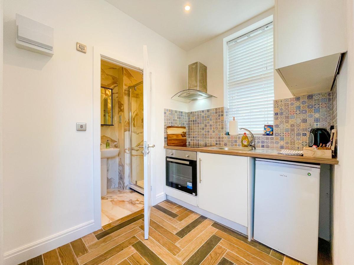 46 Ashfield Rd, Altrincham Hotel ภายนอก รูปภาพ
